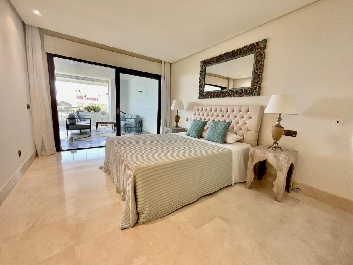 Doncella Beach , Apartamento Con Vistas Al Mar Estepona Exteriör bild