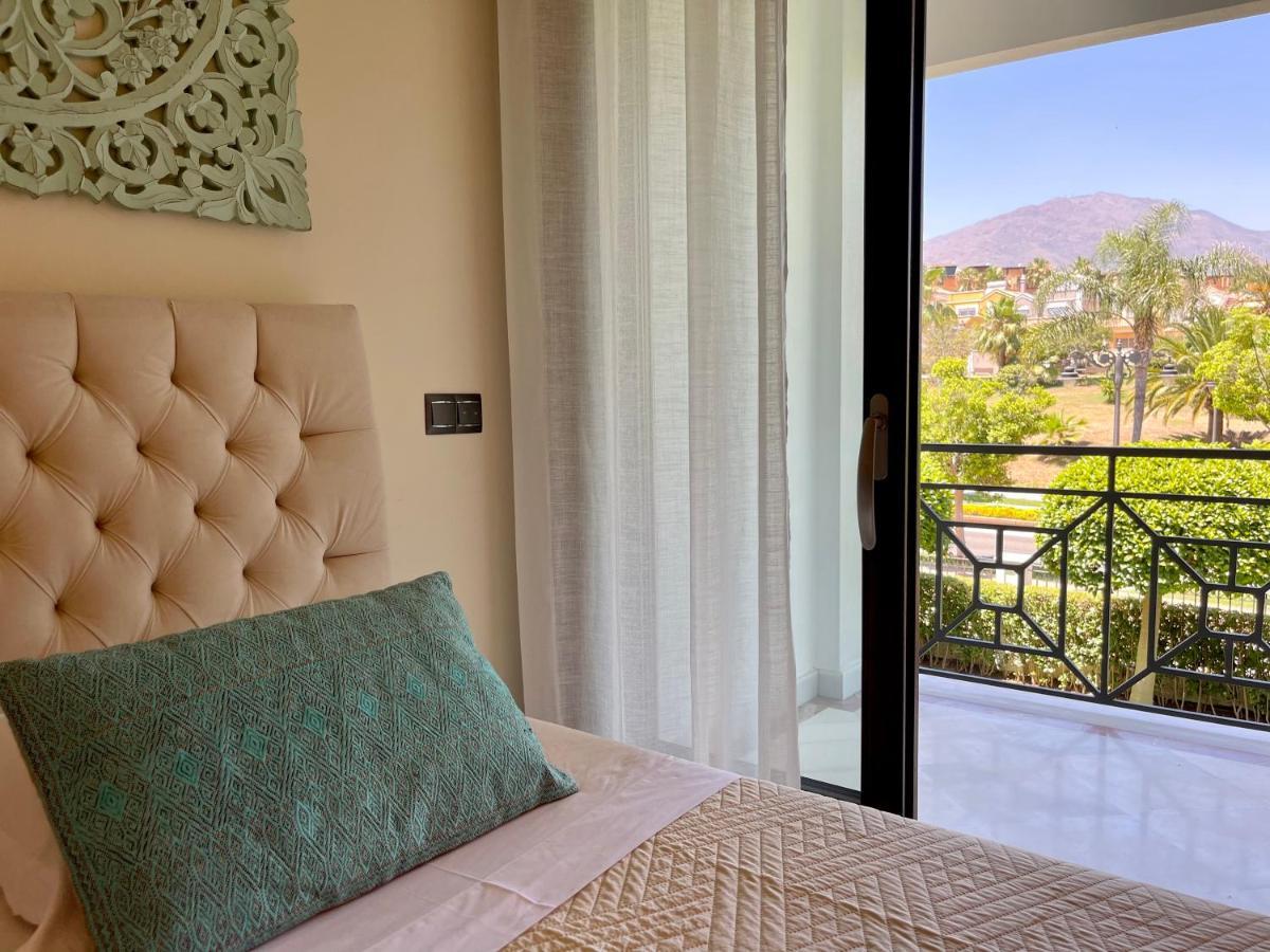 Doncella Beach , Apartamento Con Vistas Al Mar Estepona Exteriör bild